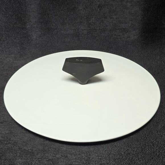 Vintage CorningWare White Casserole Round Dish 2 Qt. Replacement Lid - Picture 6 of 10